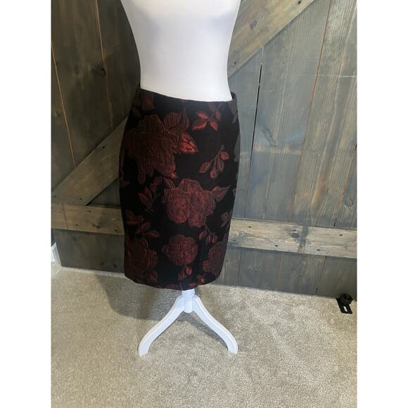 Ann Taylor Skirt Women Size 12 Black Roses Zipper Knee Length Floral Cottage New - Picture 1 of 12